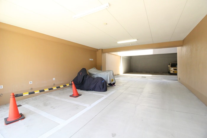 バイク置き場 ランドハウス八事