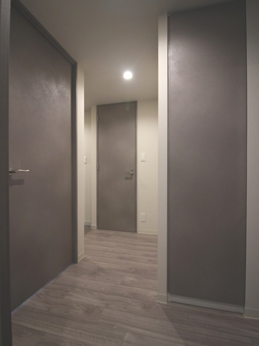 廊下 プレサンス名駅南ブリエ