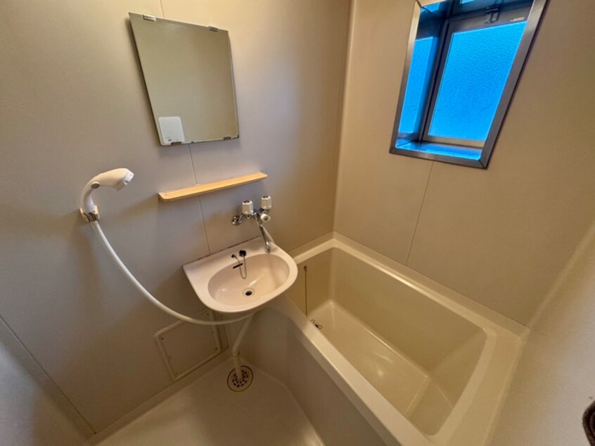 バス／シャワールーム等 陽明館２