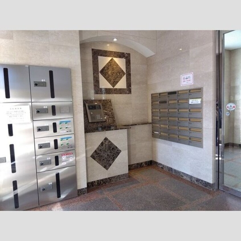 エントランス部分 グラン・シャリオ