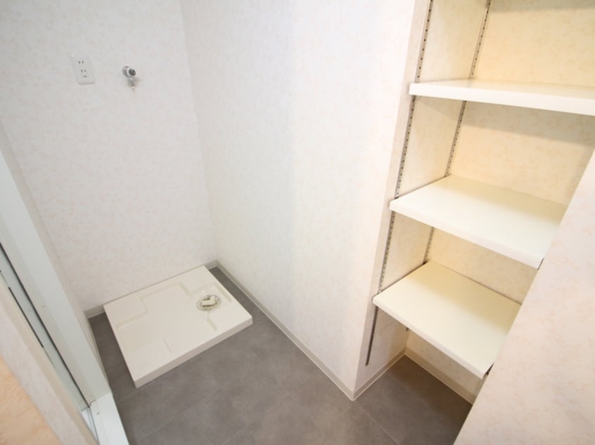 洗濯機置場 ソレイユ(SOLEIL)