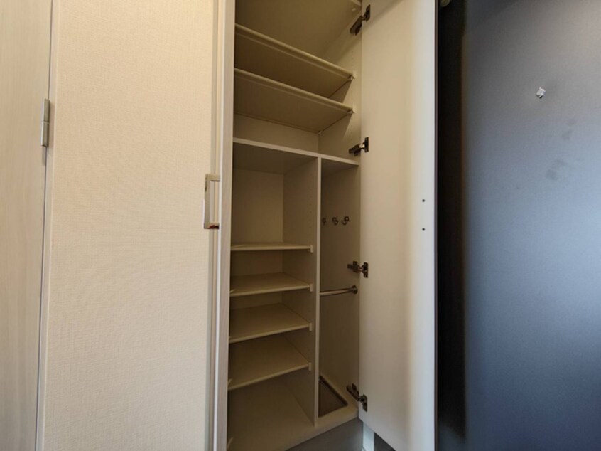 靴箱 MAXIV名古屋上前津