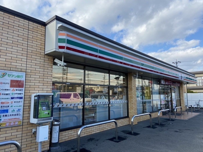 セブンイレブン七宝町桂店(コンビニ)まで408m ピア　ルミナス
