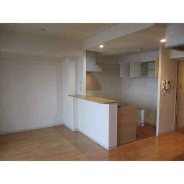 居室 ソーラスフロント富船