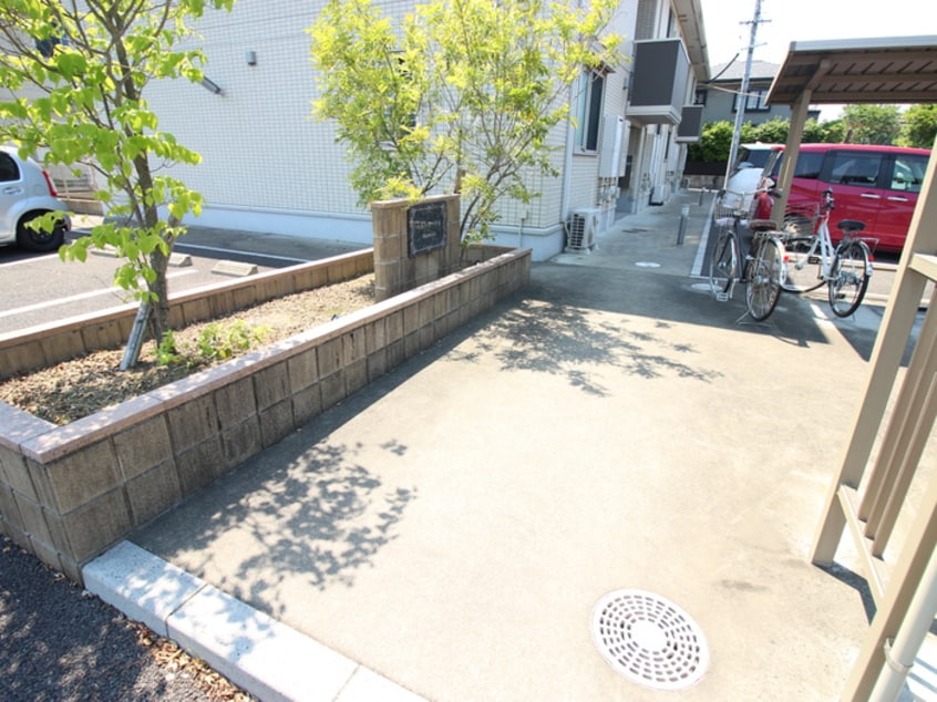 エントランス部分 ハルトリ－ゲルＡ