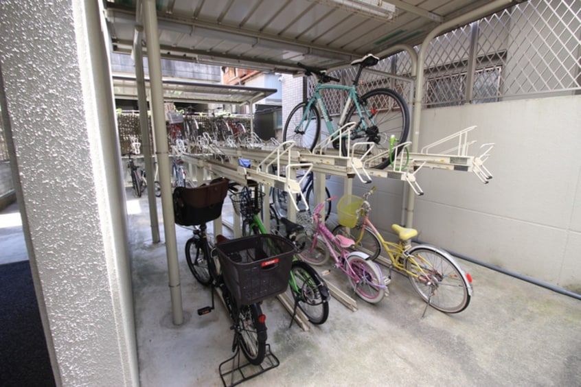 駐輪場 桜山西マンション