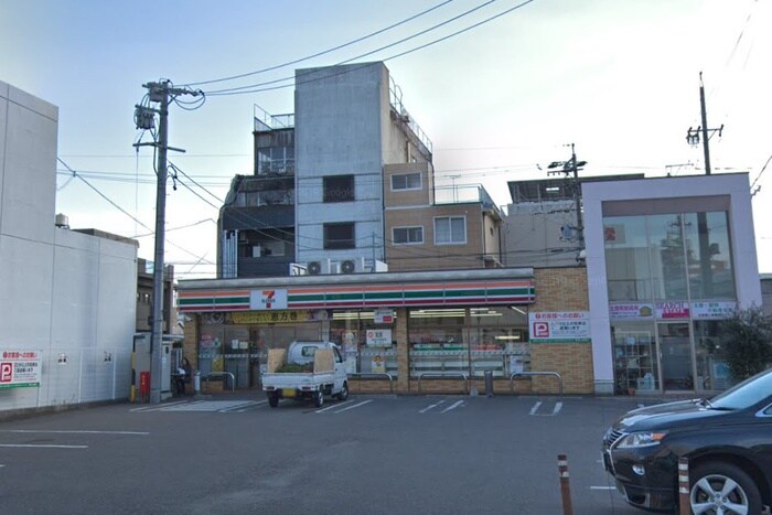 セブンイレブン名古屋四番2丁目店(コンビニ)まで346m LIBERTY LIFE