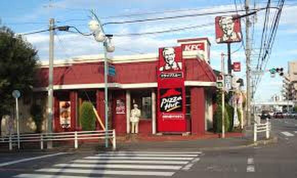 ケンタッキー(ファストフード)まで201m パレス三宝