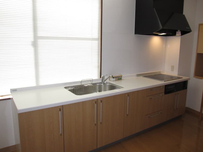 キッチン Ｌｕｃｉｅ春日井