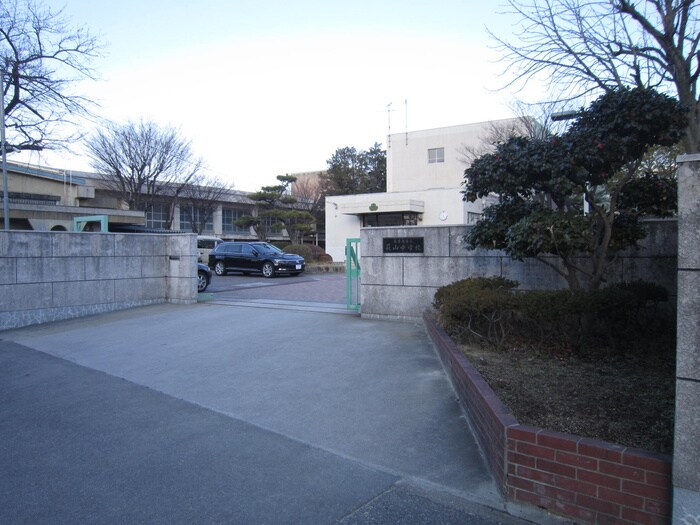 萩山中学校(中学校/中等教育学校)まで833m プロシード新瑞橋