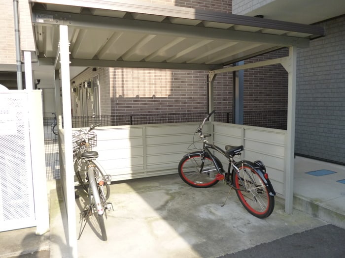 駐輪場 アビタシオン