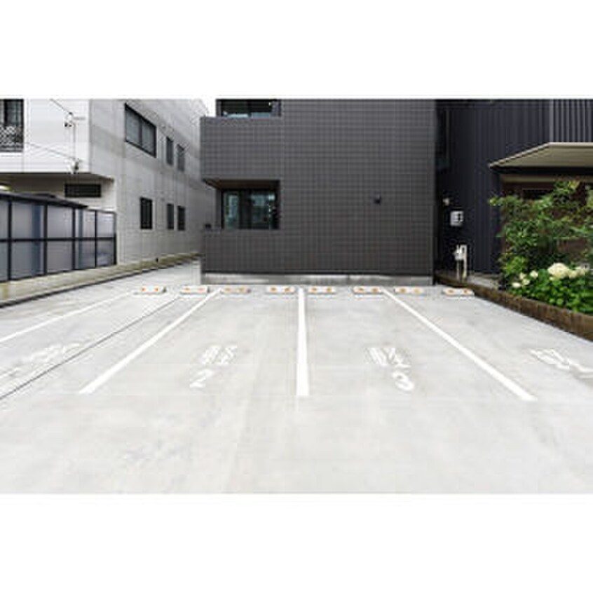 駐車場 Warren harutaⅠ