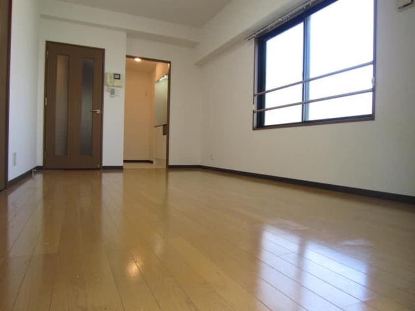 居室 オ－キッドビル白鳥