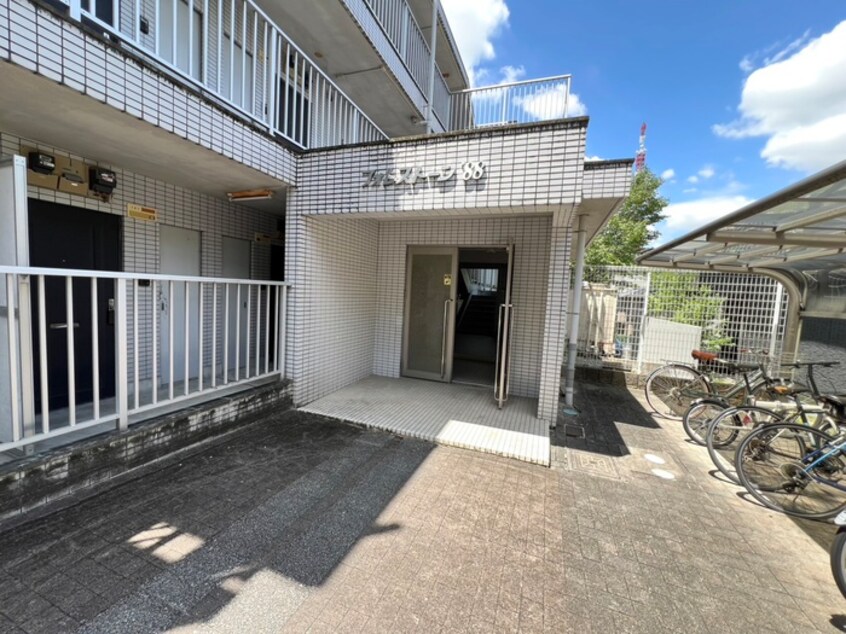 エントランス部分 ﾌｫﾚｽﾄｰﾝ88