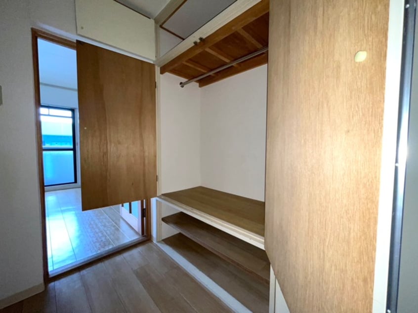 収納 ﾌｫﾚｽﾄｰﾝ88