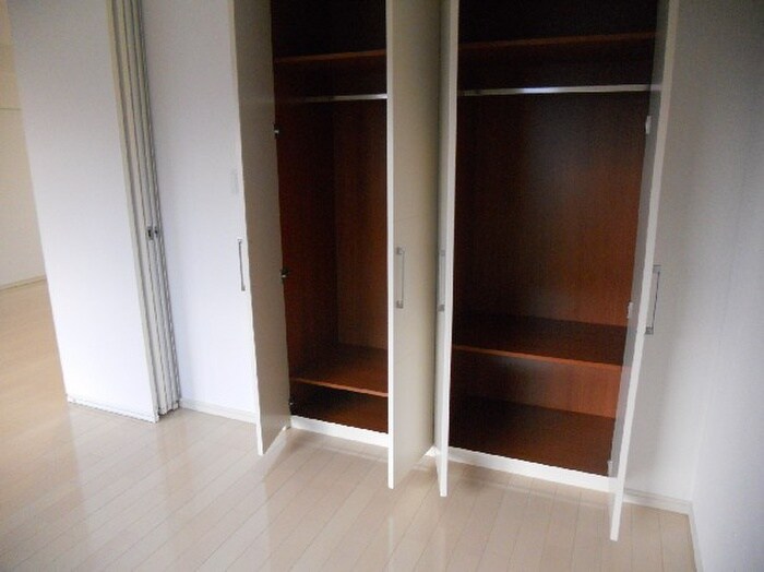 収納 リエトコ－ト丸の内