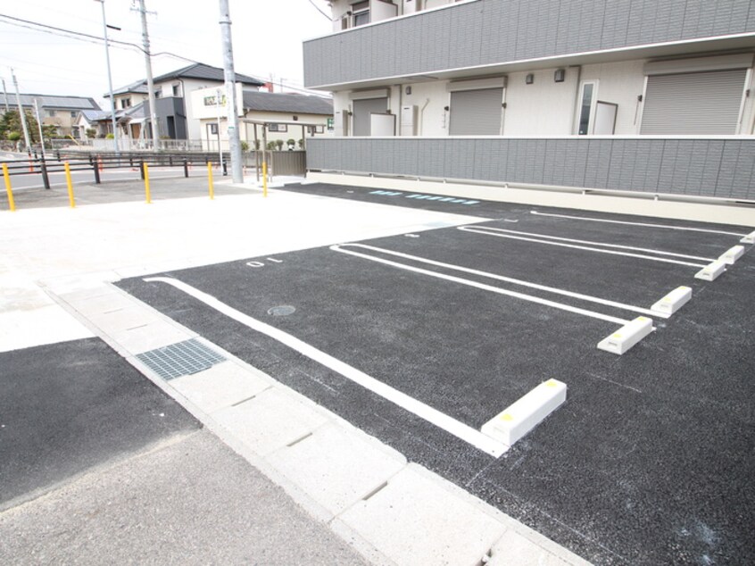 駐車場 ドマーニ