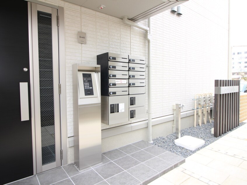 エントランス部分 ドマーニ