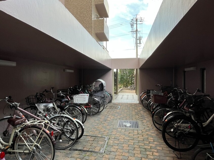 駐輪場 鳥見ﾊﾟ-ｸ･ﾏﾝｼｮﾝ三番街南棟(1204)