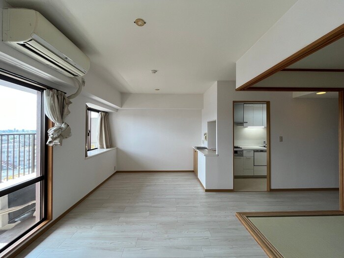 居室 鳥見ﾊﾟ-ｸ･ﾏﾝｼｮﾝ三番街南棟(1204)