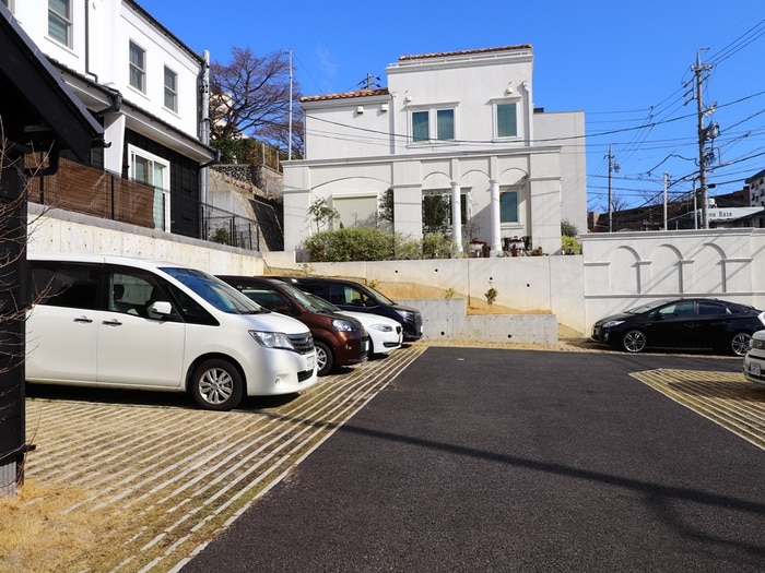 駐車場 ルートヒル8北棟