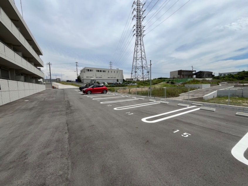 駐車場 インペリアル南大高