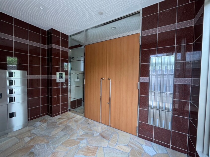 エントランス部分 インペリアル南大高