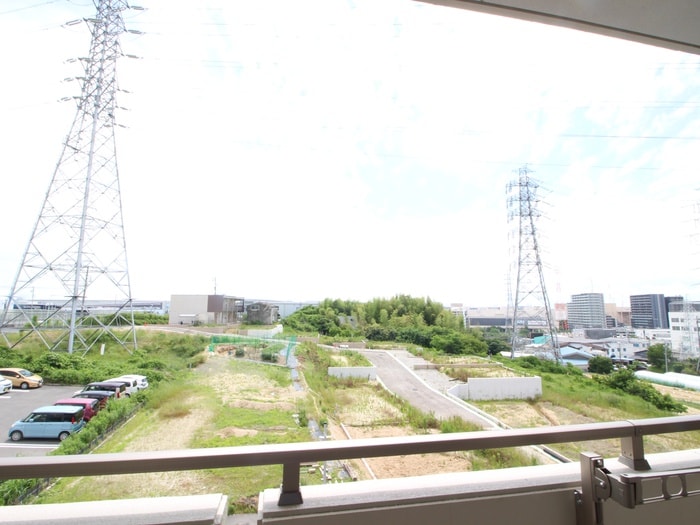 室内からの展望 インペリアル南大高