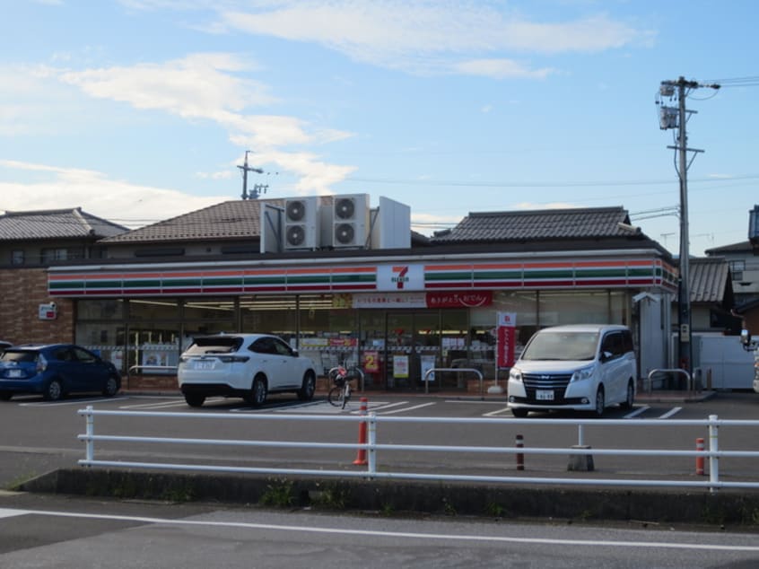 ファミリーマート一宮苅安賀店(コンビニ)まで920m ハルモニア