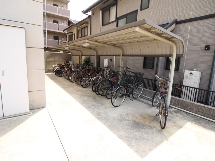 駐輪場 CASA  PINO