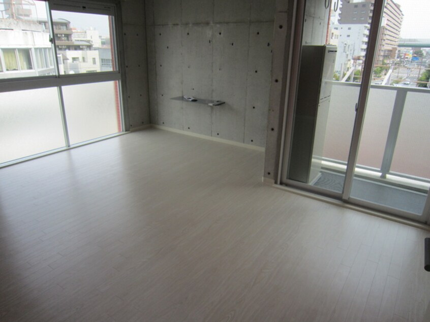 居室 Maria Rosso 天神山