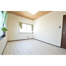 居室 高屋町後山貸家