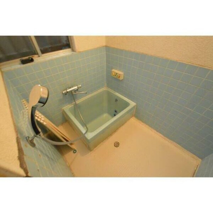 バス／シャワールーム等 高屋町後山貸家