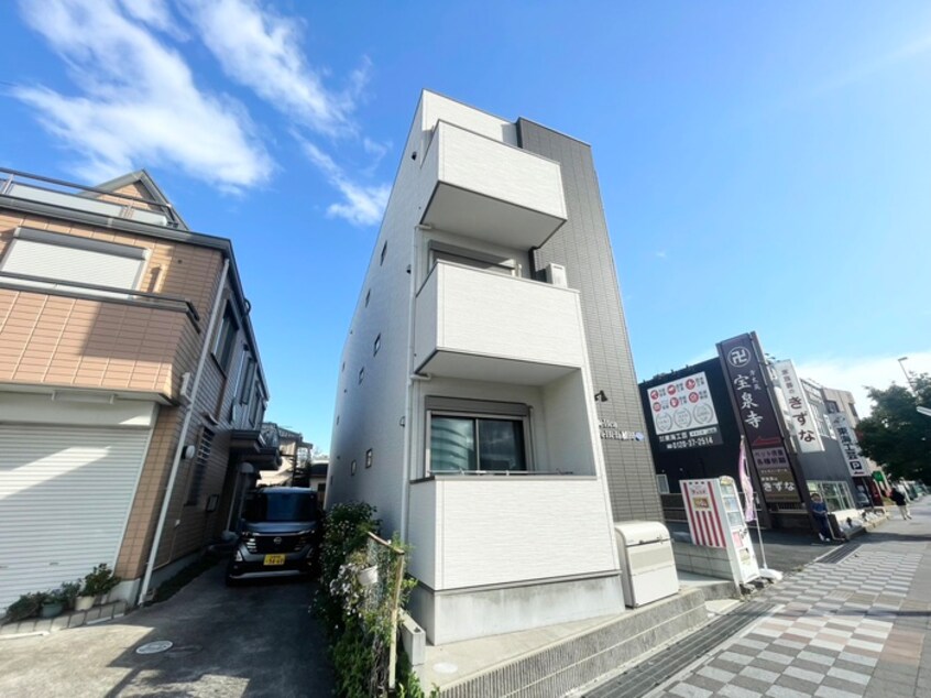 外観写真 Delica Felicia植田