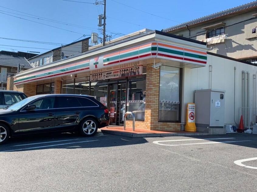 セブンイレブン神村町２丁目店(コンビニ)まで294m Ｖｉａ　Ｌａｃｔｅａ