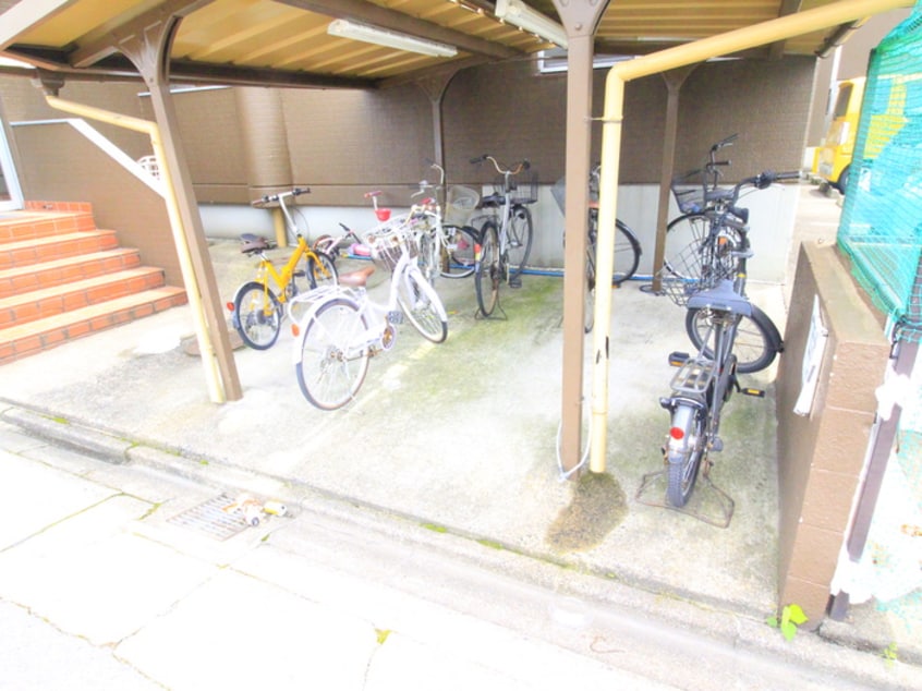 駐輪場 メゾン政喜Ⅱ