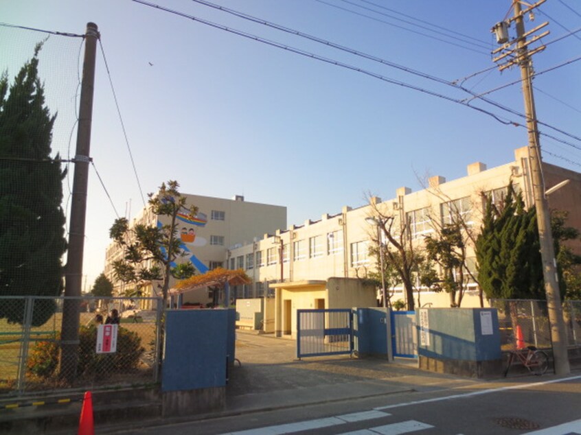 五反田小学校(小学校)まで690m リバ－サイド三日月
