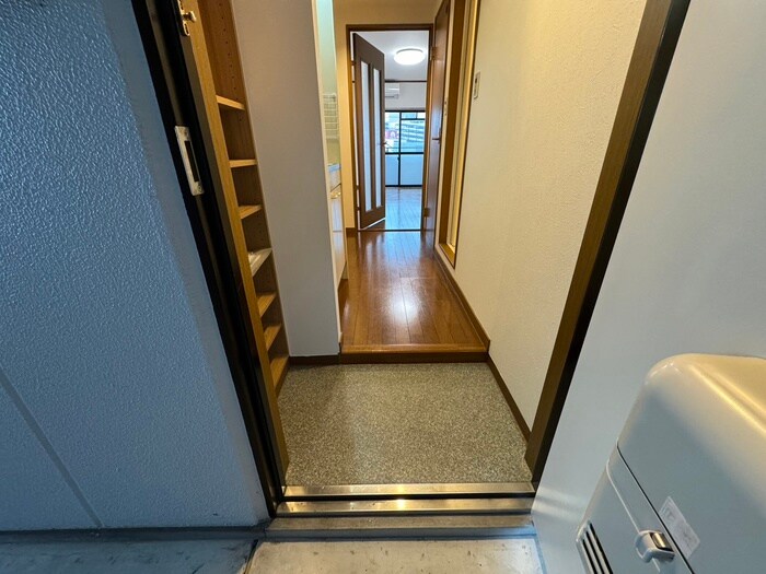 玄関 ウイング３