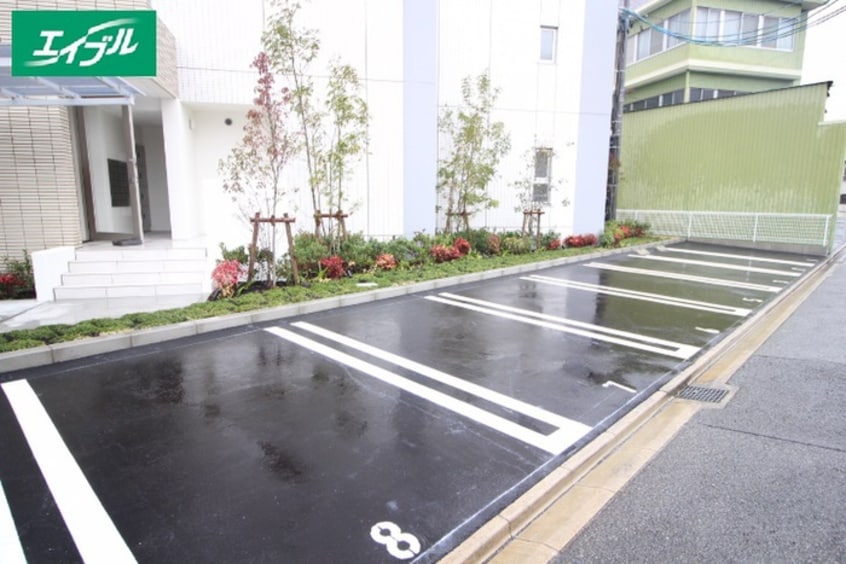 駐車場 フォレストスクエア六番