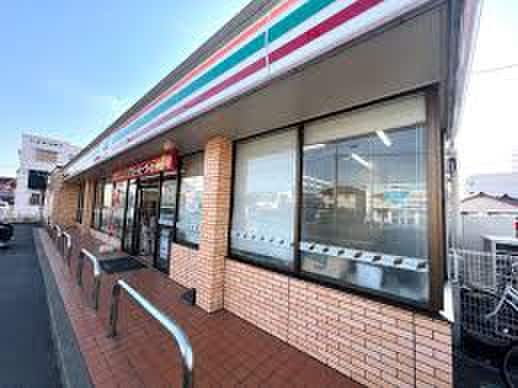 セブンイレブン刈谷中手町店(コンビニ)まで308m アム－ル中手