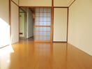 居室 荒中マンション