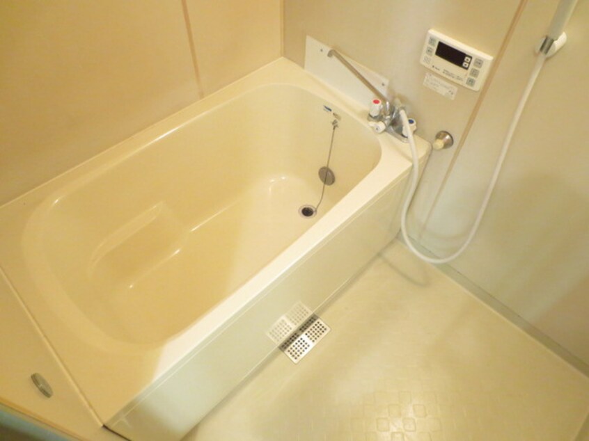 バス／シャワールーム等 荒中マンション