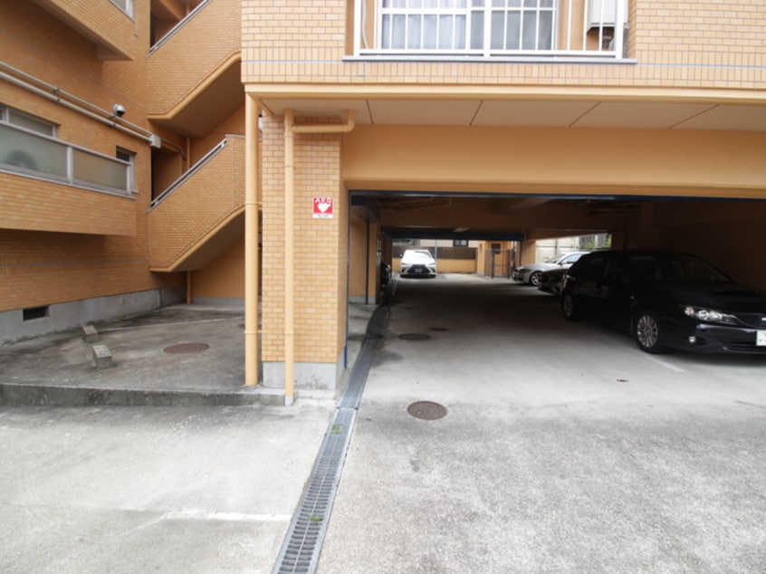 駐車場 東昭ビル