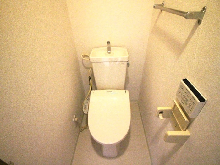 トイレ アゴラ葵