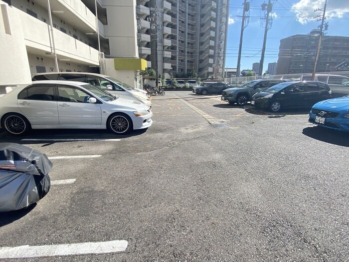 駐車場 パレス三宝