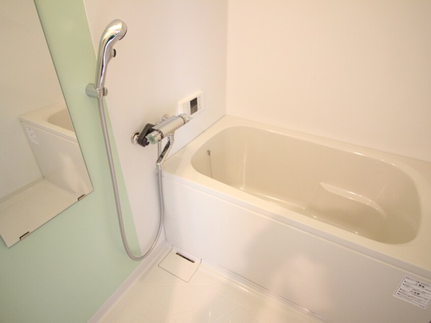 バス／シャワールーム等 レジデンス岩島