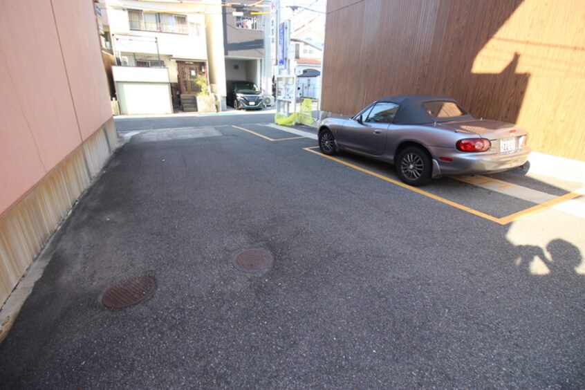 駐車場 瑞穂ヶ丘ビリーブ館