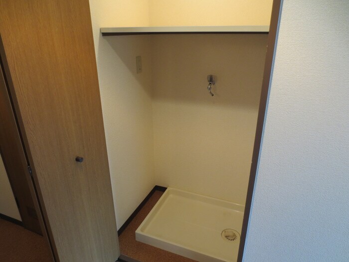 洗濯機置場 シャトゥルミエ－ル