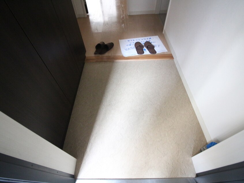 玄関 ランドハウス泉