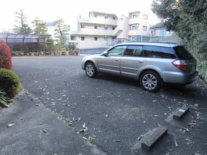 駐車場 ハイツヤマダ